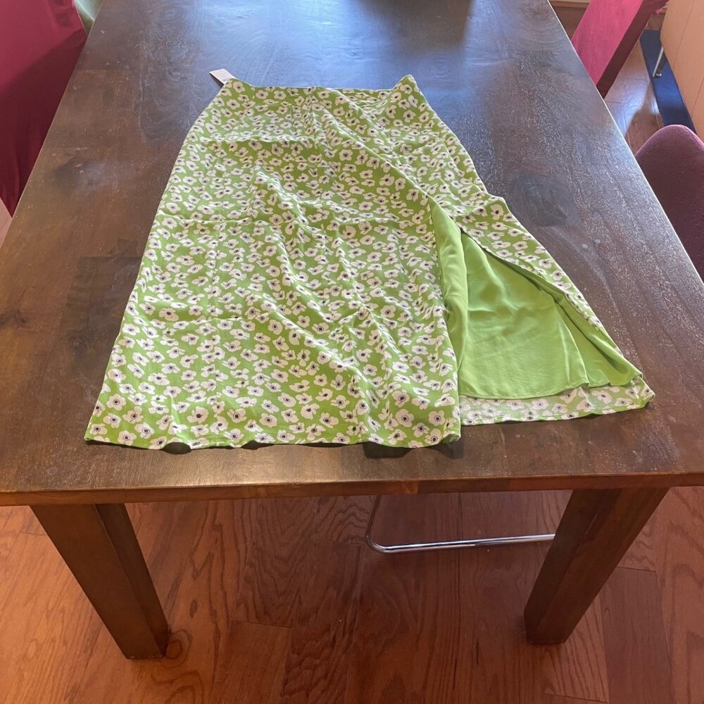 Anthopologie Green Floral Skirt with Slit